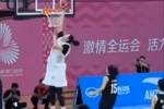 懵了!外国球迷看张子宇打球:简直非人类!这还怎么玩?WNBA要完