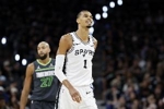 NBA季后赛场均盖帽榜:文班4.4次断档第1 大梦第2 邓肯鲨鱼入围